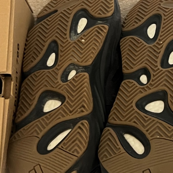 Yeezy Boost 700 Utility Black Size US 11.5 - Picture 8 of 10